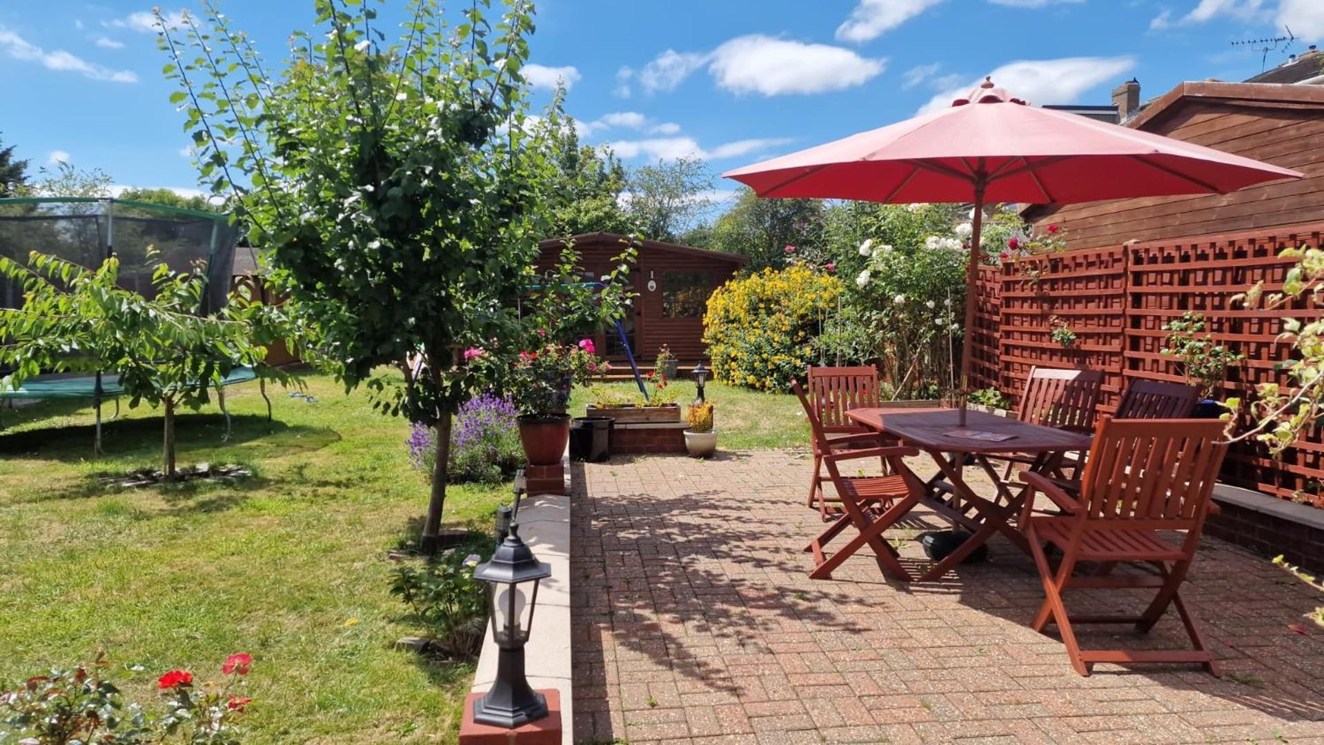 Studio Flat On Straight Road, Harold Hill, Havering Екстер'єр фото